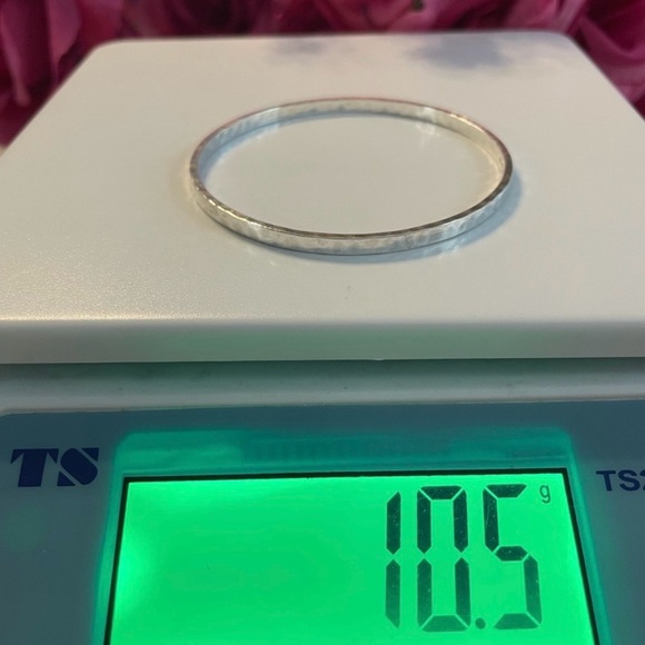 Silpada Sterling Silver ‘Social Circle’ 2 1/4” SMALL Hammered Bangle B3296 - Picture 14 of 14